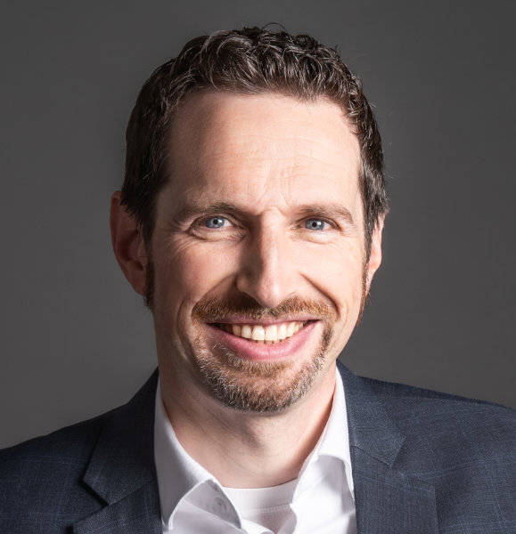 Portraitfoto von Holm Hümmler